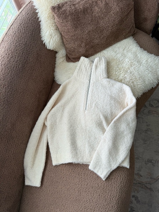 Aritzia Sweaters - Aritzia Wilfred Free Gwyneth Sweater